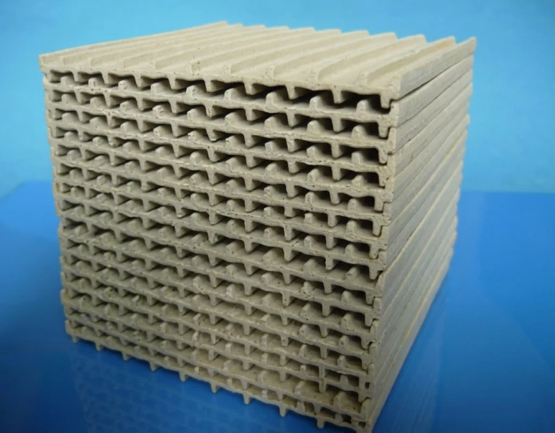 Регенерирующее тело (керамические соты)